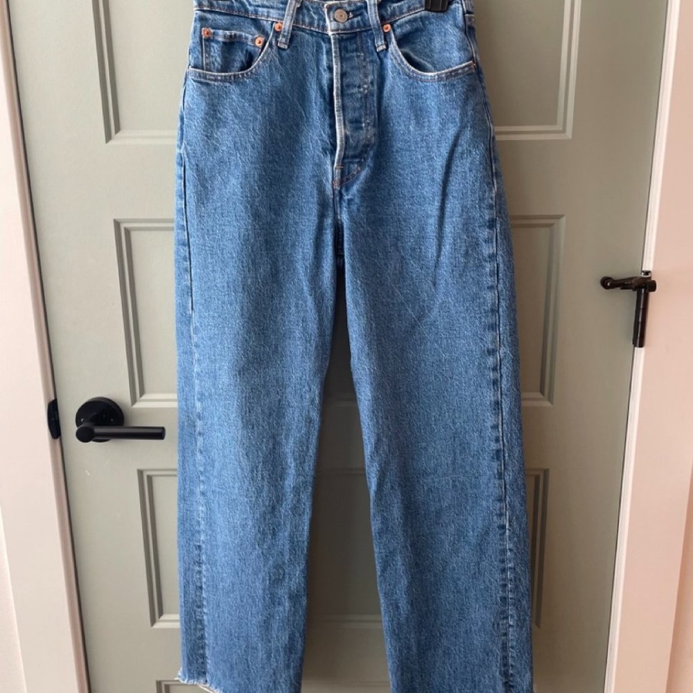 Levi's Ribcage Straight Ankle Jean